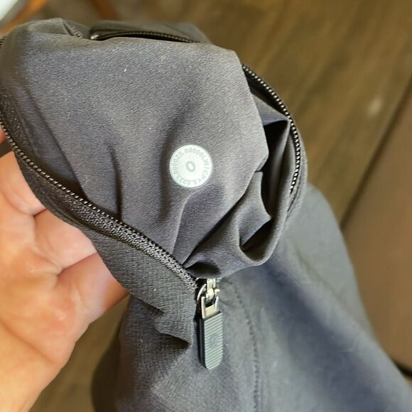 NEW LULULEMON License to Train High-Rise Shorts - Picture 11 of 11